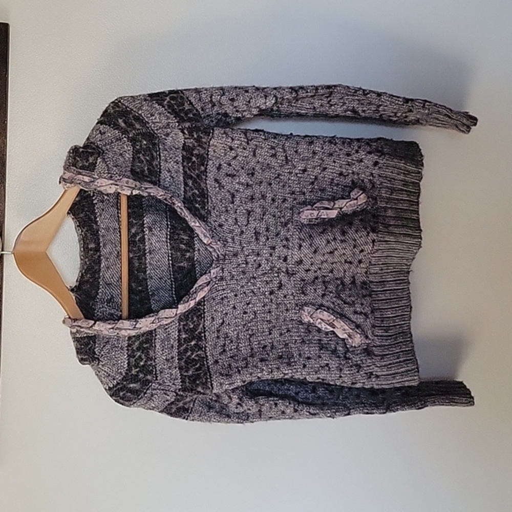 Gray wood hooded sweater womens small find adventure find‎ yourself